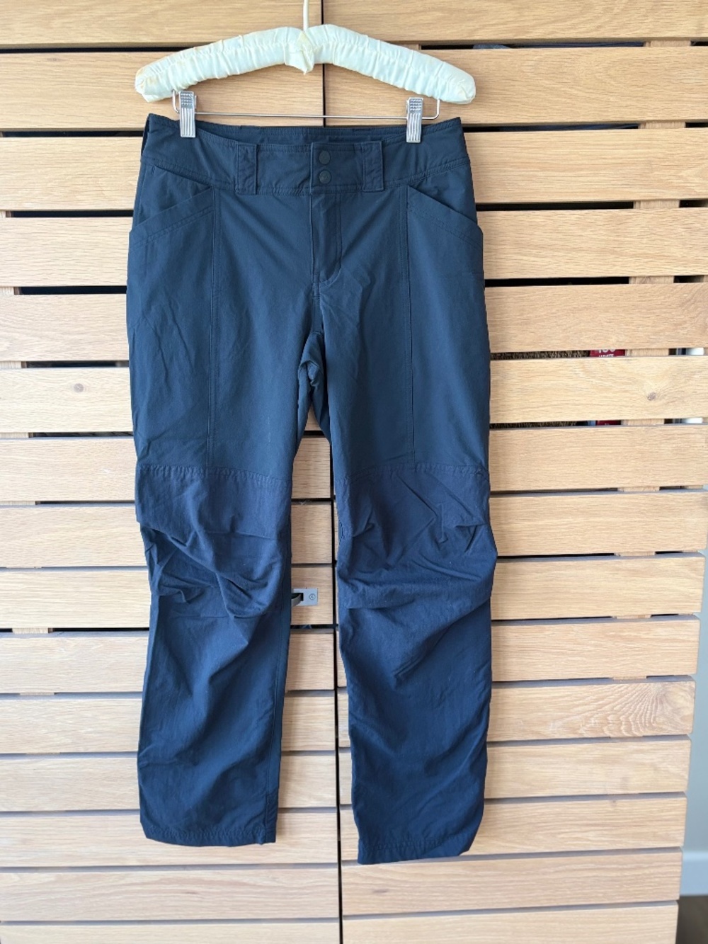REI Co-op Women's Black Lightweight Hiking Pants - Like New 6-Petite